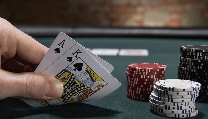 Bài Poker 7 Lá | Blackjack, chip sòng bạc, chơi trò chơi sòng bạc